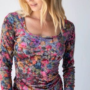 NATURAL LIFE Danielle Squareneck Velvet Top - Dark Floral Garden Medium